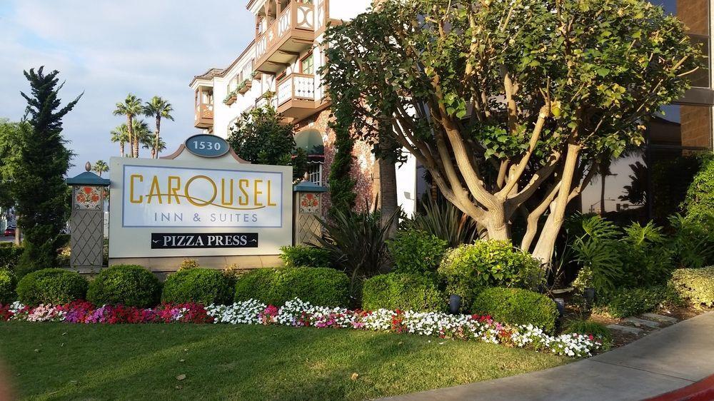 Carousel Inn And Suites Анахайм Екстериор снимка