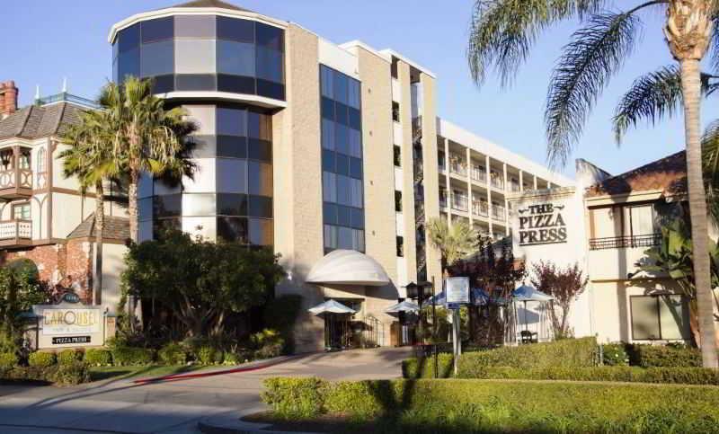Carousel Inn And Suites Анахайм Екстериор снимка