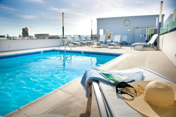 Carousel Inn And Suites Анахайм Екстериор снимка