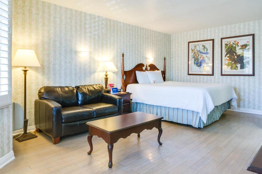 Carousel Inn And Suites Анахайм Екстериор снимка