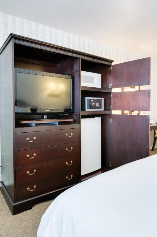 Carousel Inn And Suites Анахайм Екстериор снимка