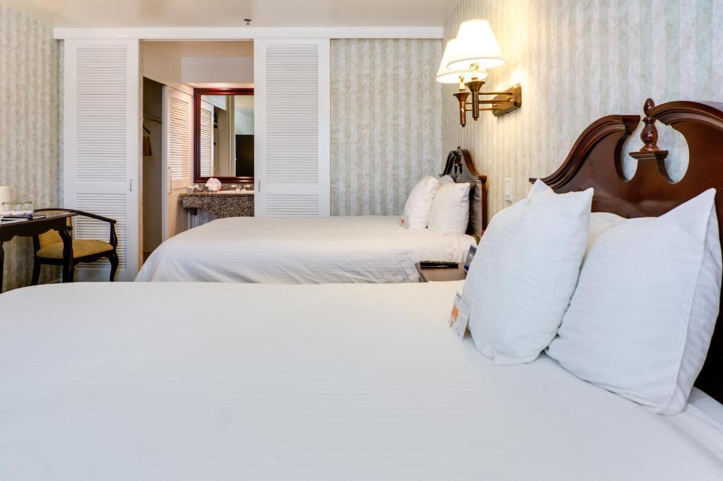 Carousel Inn And Suites Анахайм Екстериор снимка