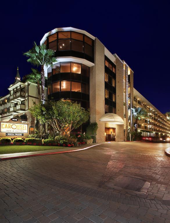 Carousel Inn And Suites Анахайм Екстериор снимка
